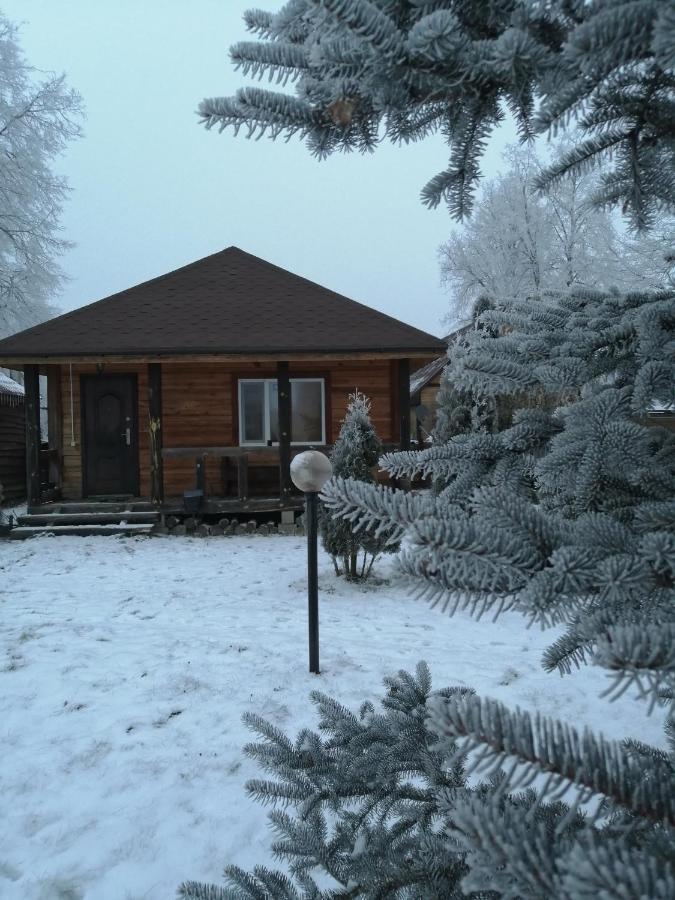Usadba Kupalinka Hotel Ostrovo Екстериор снимка